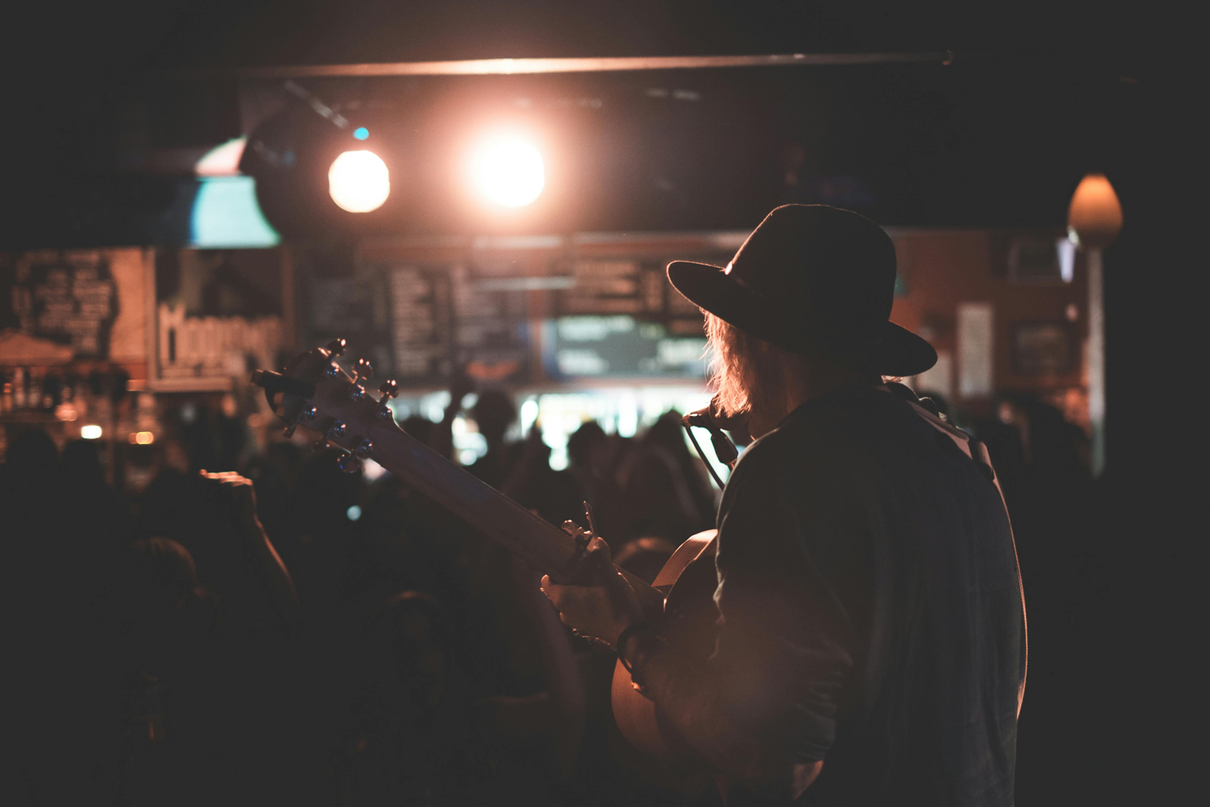 Guitariste sur scène